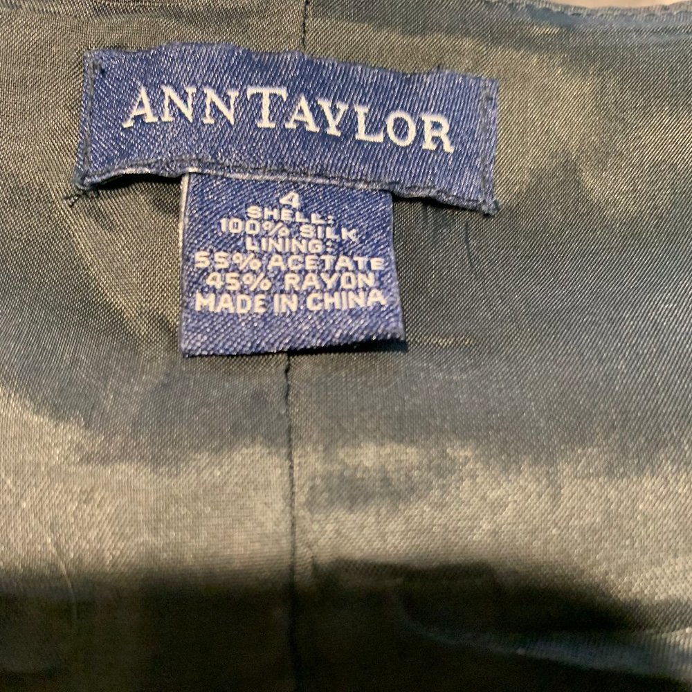 NEW Ann Taylor Ladies Silk Black & Sequin Bustier - Picture 6 of 6